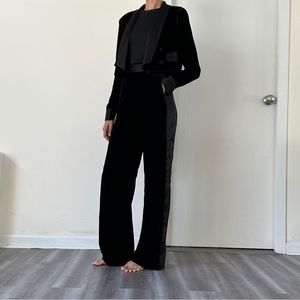 House of Harlow Suit